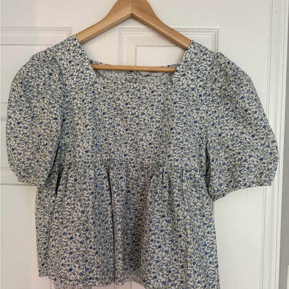 Square neck floral top